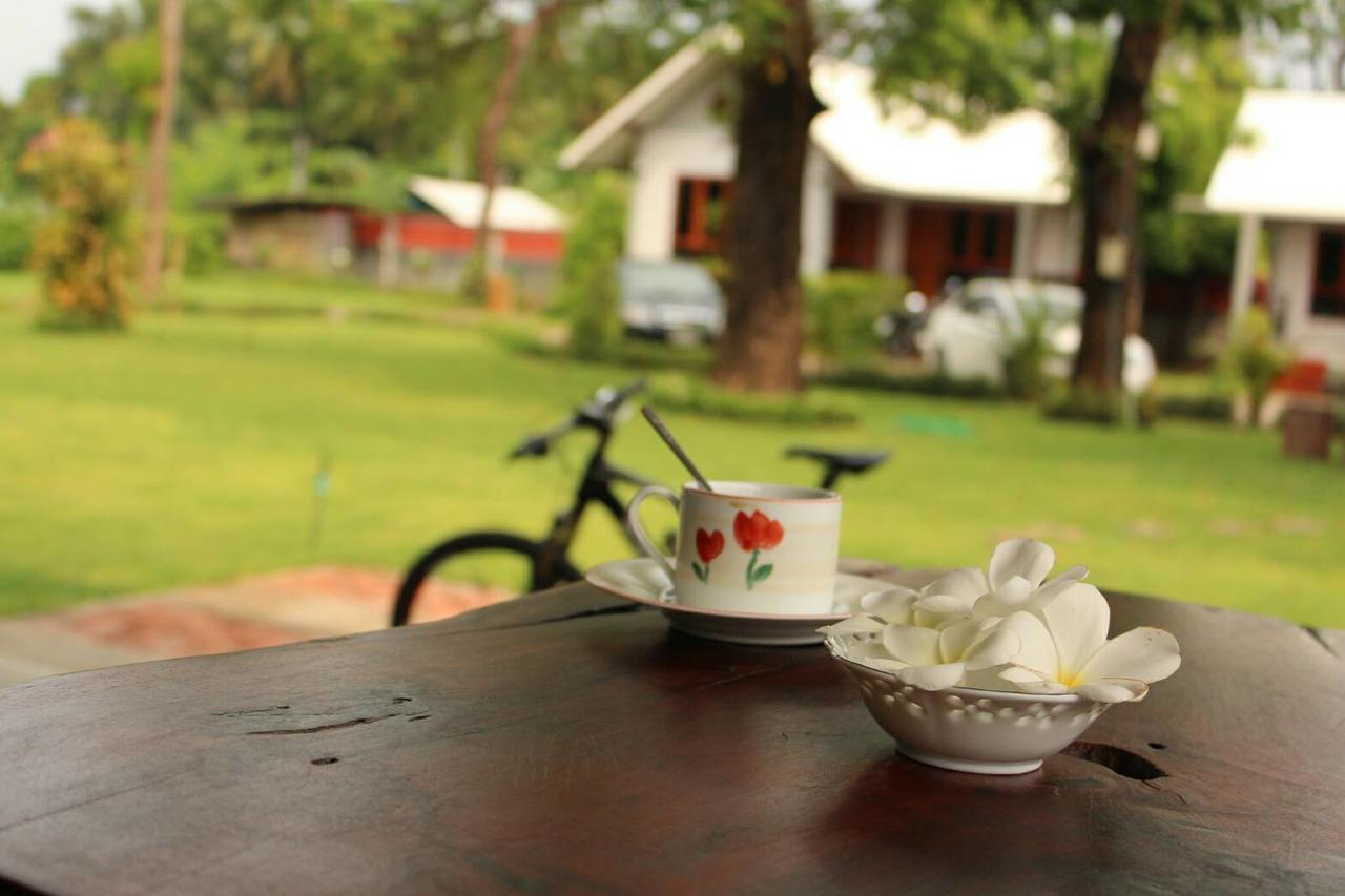 Bansuansiriwat Hotel Ban Tak Exterior foto